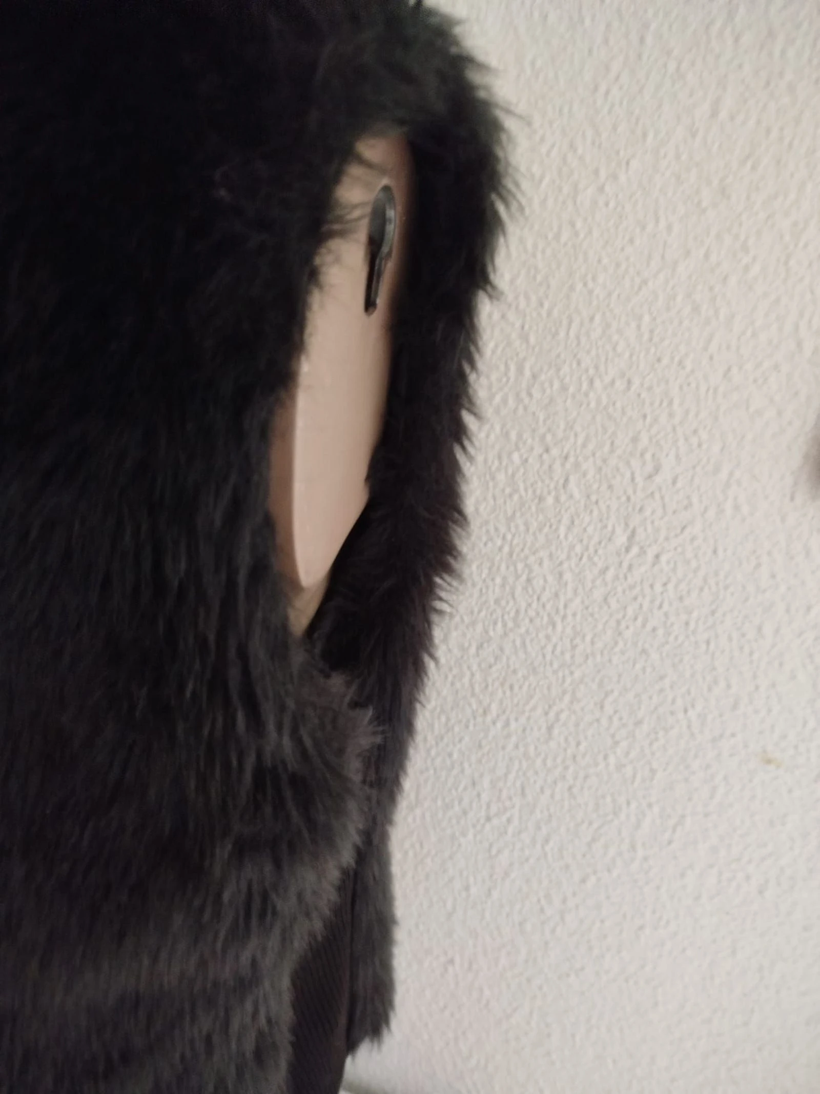Chaleco peludo zara tamanho 13/14 anos tamanho adulto XL – photo 2